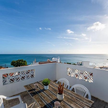 בורגאו Comfy Flat W/ Rooftop Beach View By Lovelystay מראה חיצוני תמונה